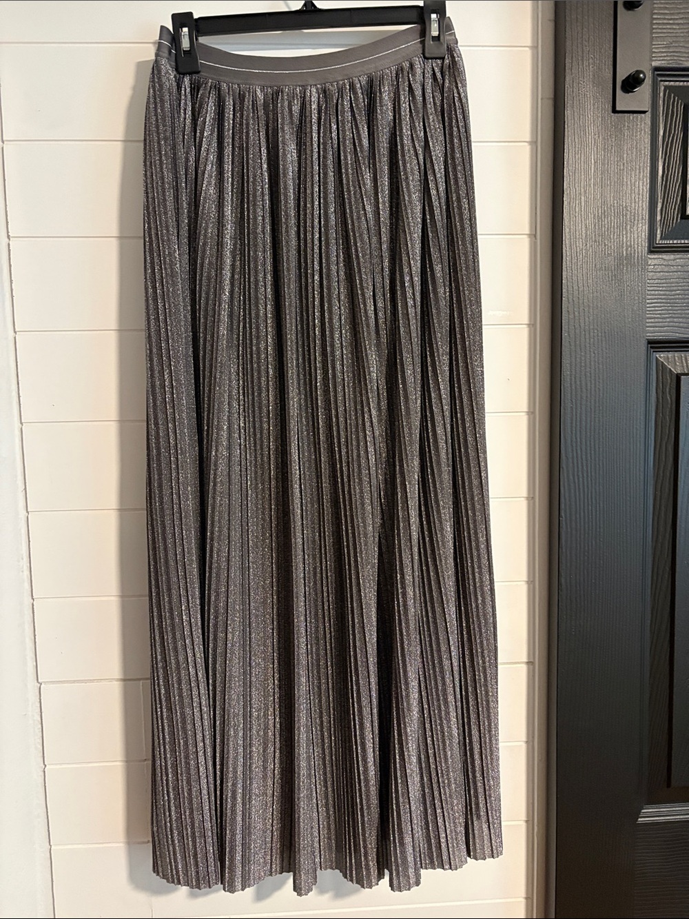 EUC aerie Metallic Pleated Maxi Skirt - Pewter Size M